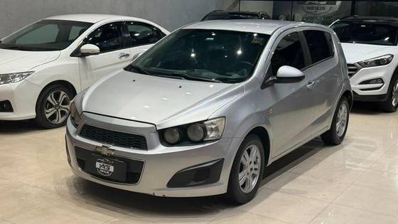 CHEVROLET SONIC 1.6 LT 16V FLEX 4P AUTOMÁTICO CHEVROLET SONIC 1.6 LT 16V FLEX 4P AUTOMÁTICO